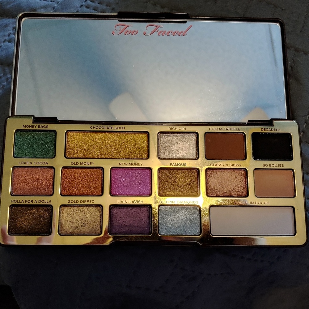 Too faced chocolate gold pallete